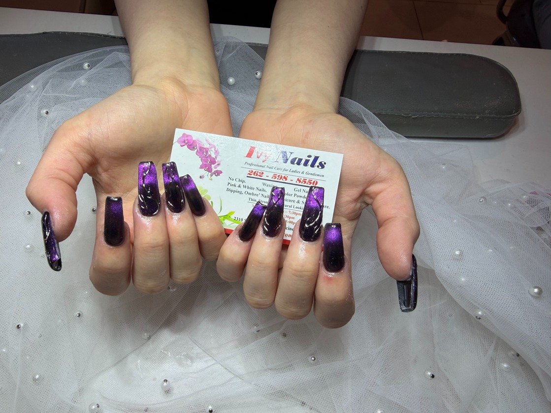 Ivy Nails